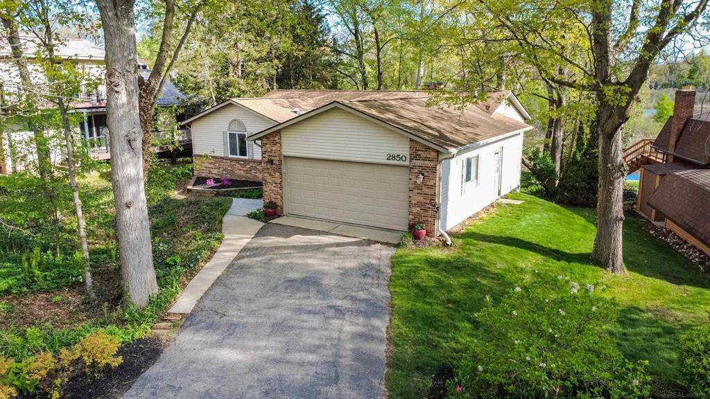 Waterford Twp, MI 48329,2850 Angelus Pines Drive