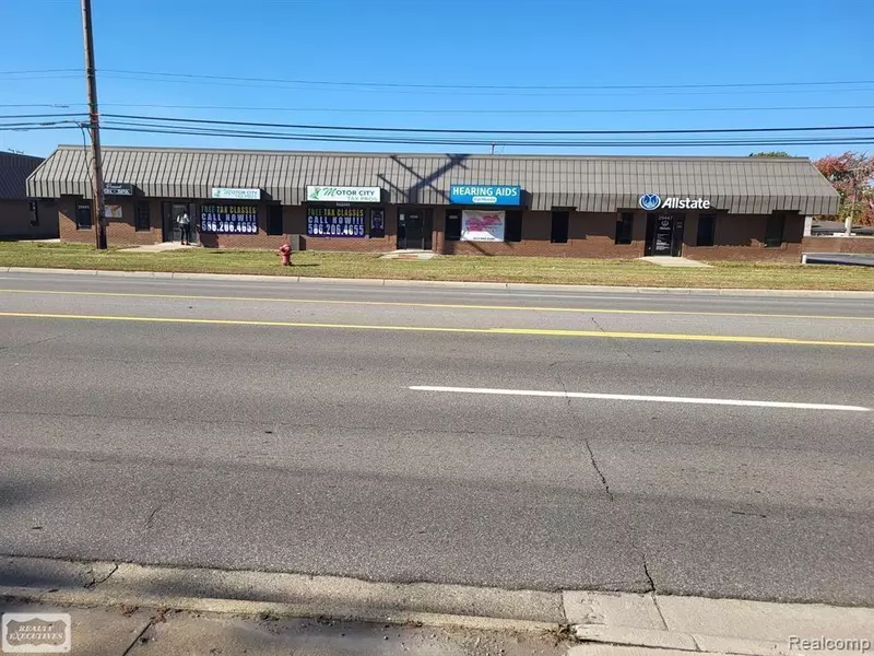 29423 Hoover Road, Warren, MI 48093