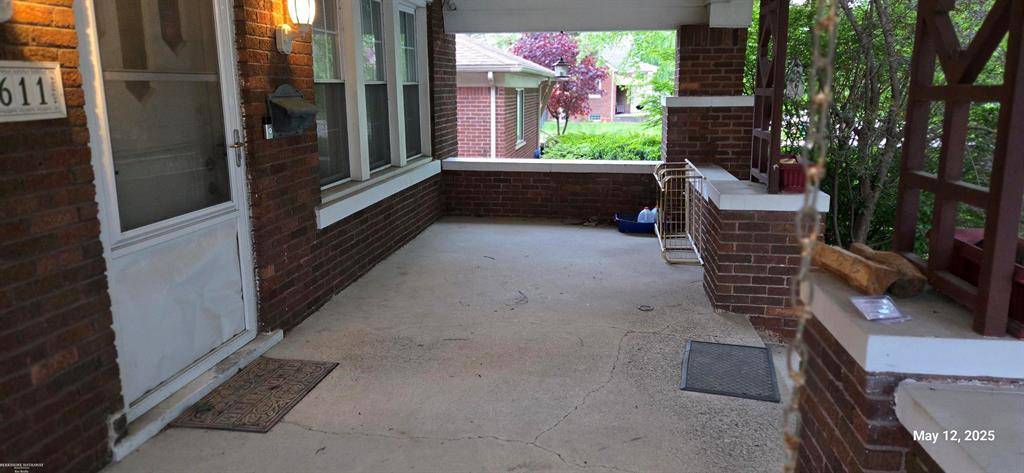Eastpointe, MI 48021,15611 Charles R Avenue