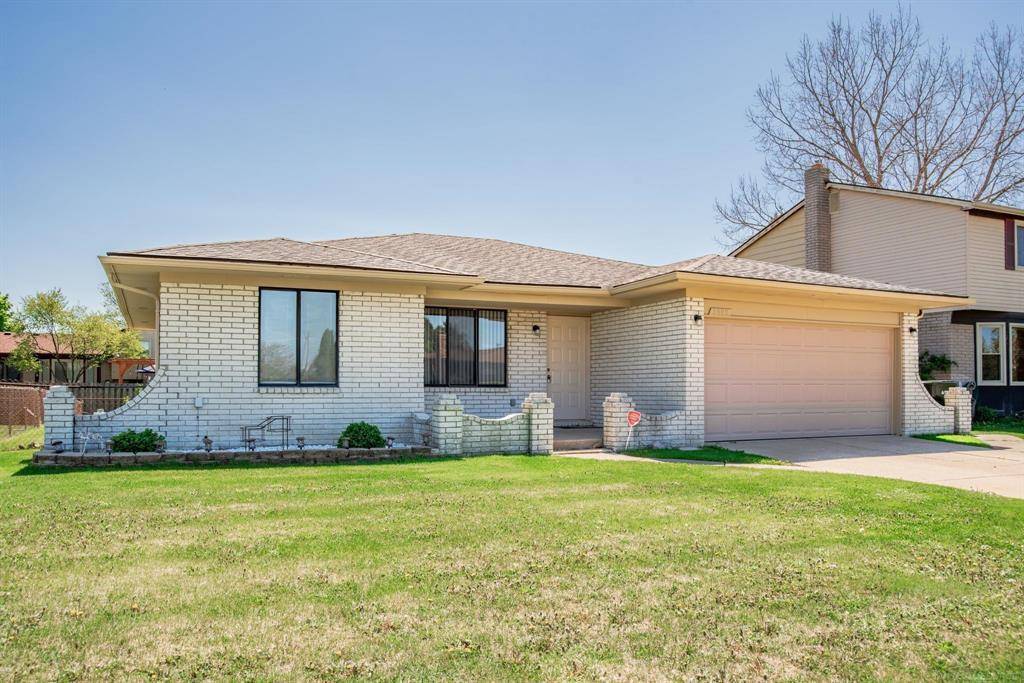 3088 Elmcrest Road, Sterling Heights, MI 48310