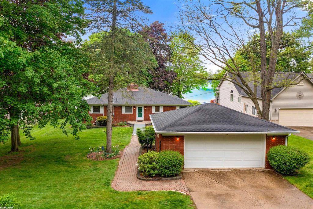 11228 Windhurst Drive, White Lake Twp, MI 48386