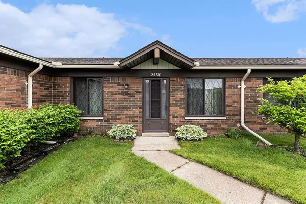 32728 Valley Drive 150, Warren, MI 48093