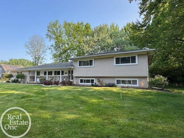 Troy, MI 48085,2403 E Square Lake Road