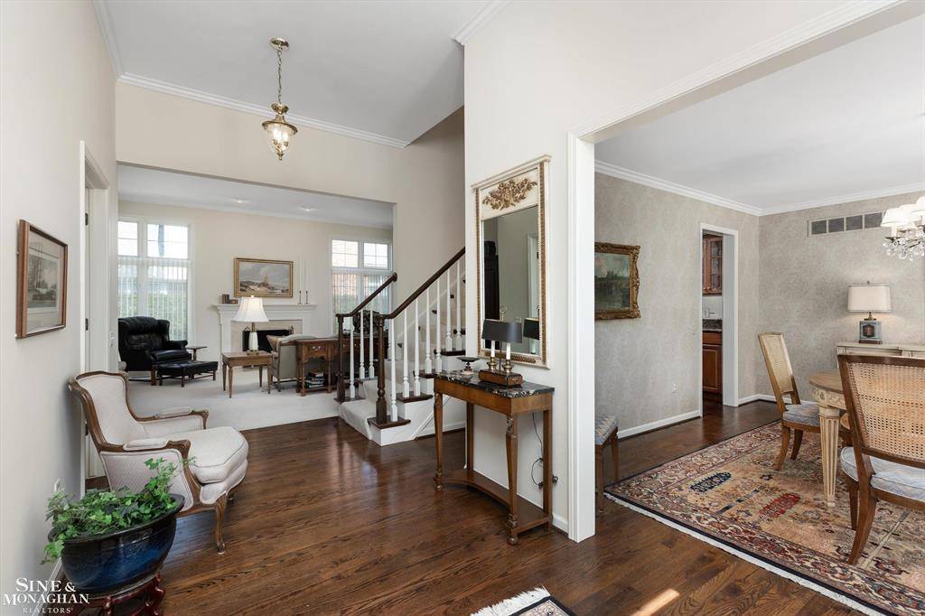 Grosse Pointe Woods, MI 48236,683 Morningside Lane