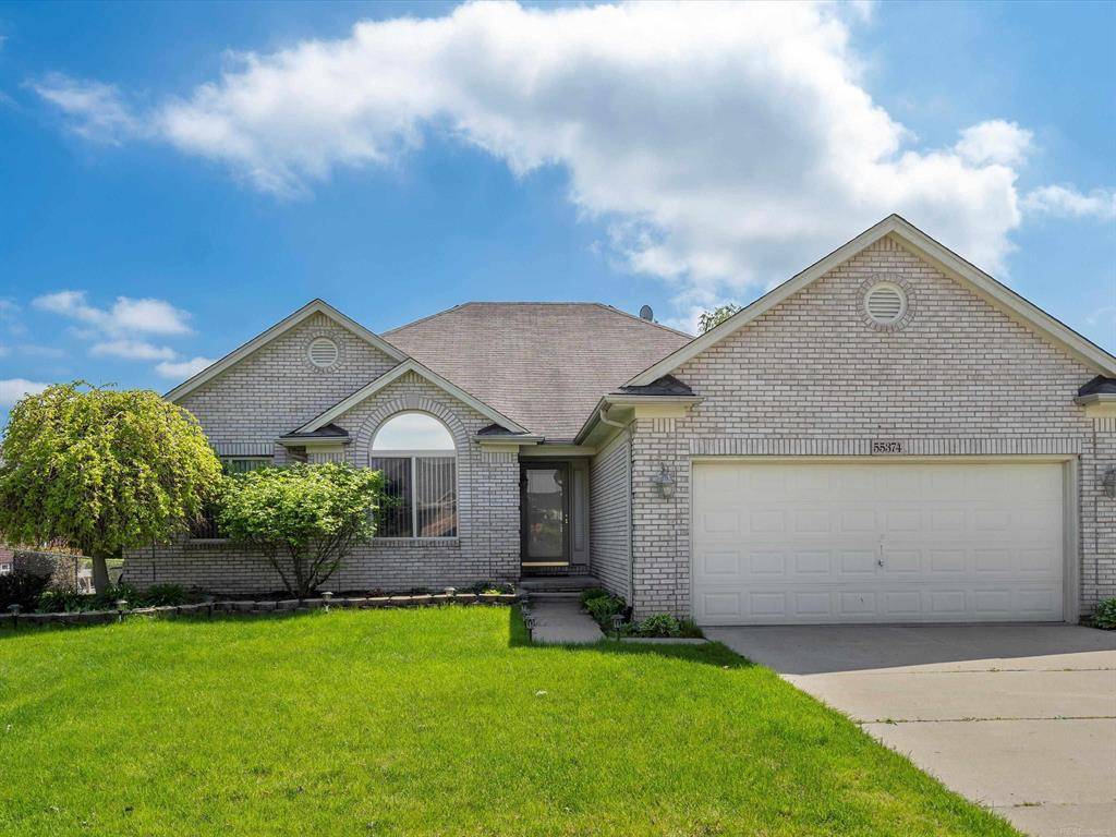 55374 Raspberry Drive, Macomb Twp, MI 48042