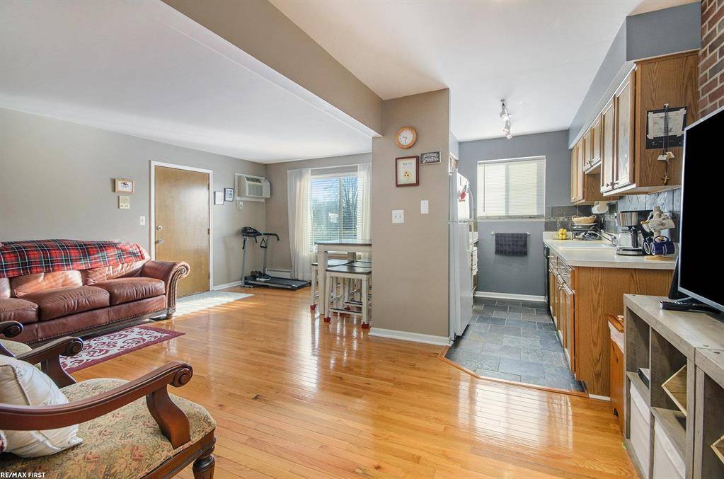 Fraser, MI 48026,34485 Garfield Road Apt #1