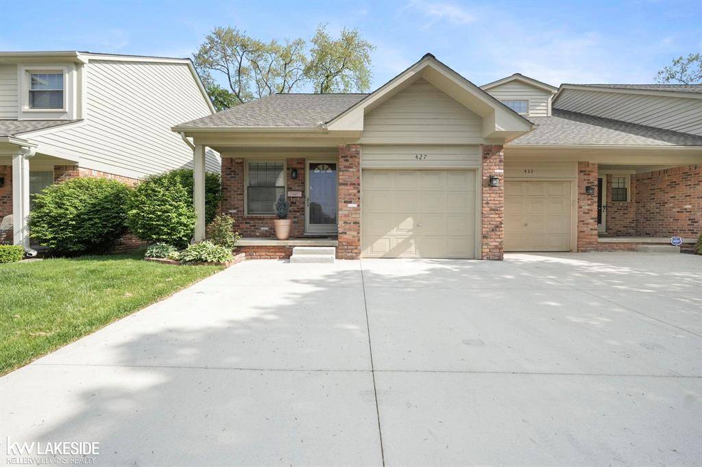 Clawson, MI 48017,427 Oakgrove Court