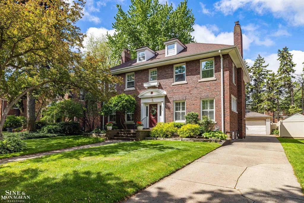 1435 Kensington Avenue, Grosse Pointe Park, MI 48230