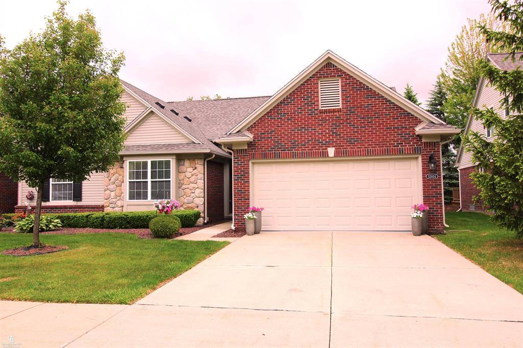 52834 Sable Drive, Macomb Twp, MI 48042