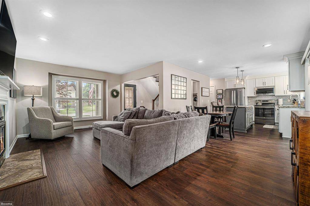 Rochester Hills, MI 48307,464 Farmridge Court