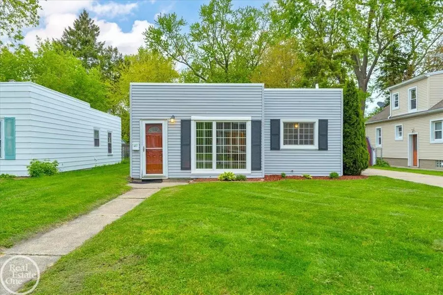 1011 Garfield Street, Port Huron, MI 48060