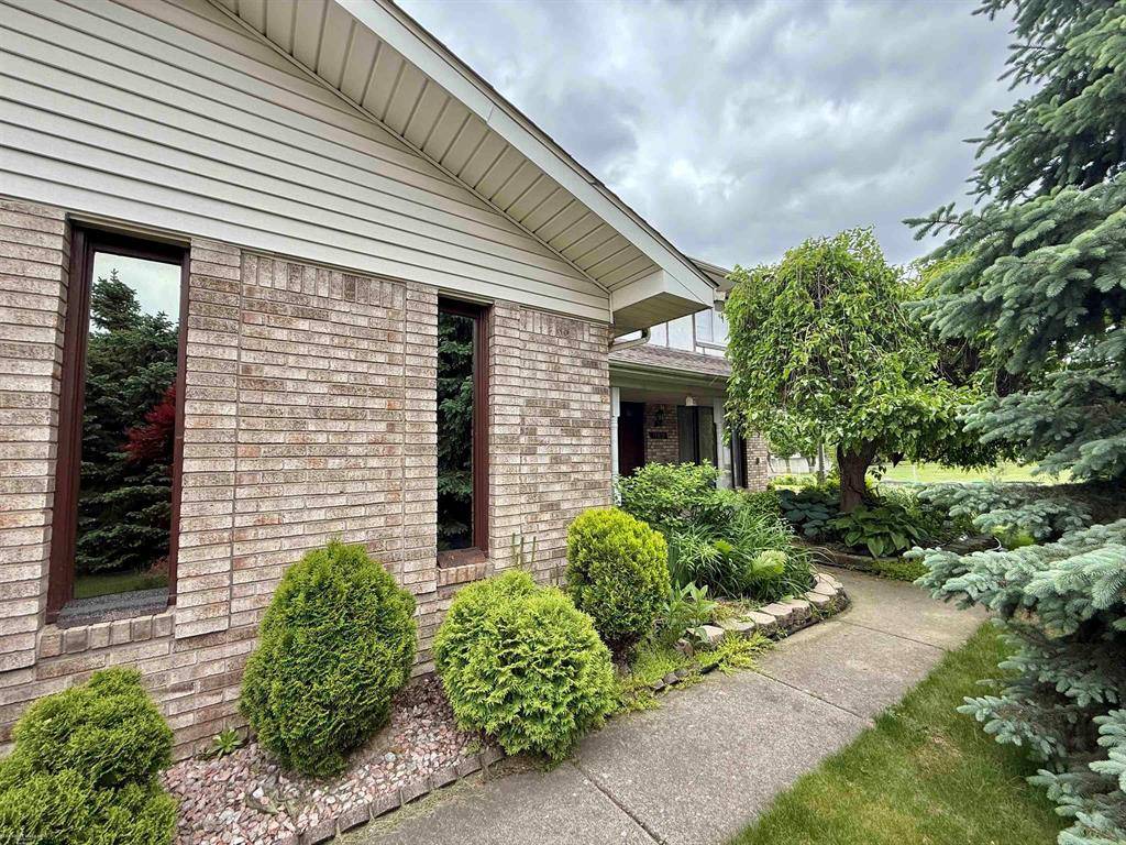Sterling Heights, MI 48310,35070 Maureen Street