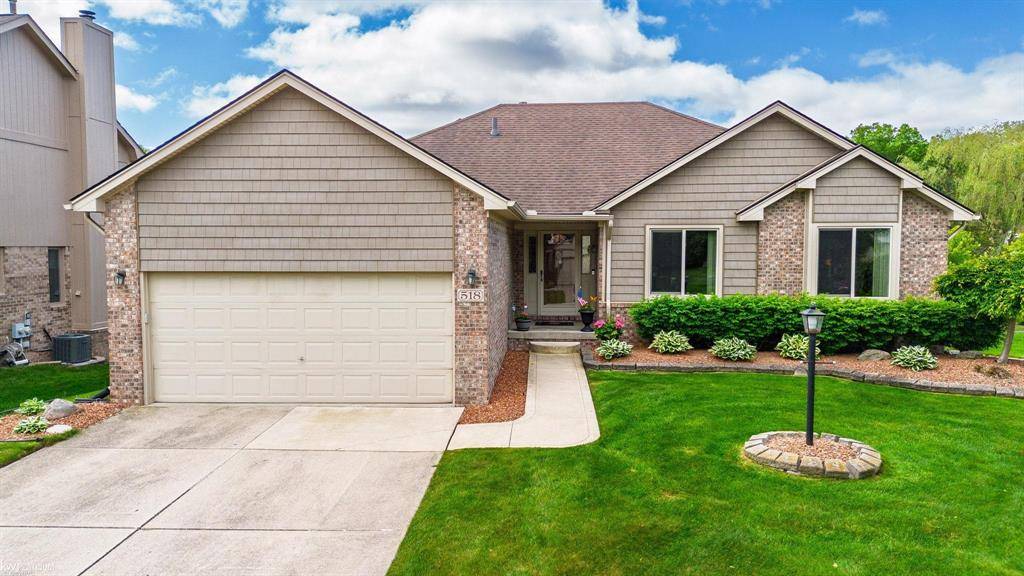 518 Lexington Drive, Rochester Hills, MI 48307