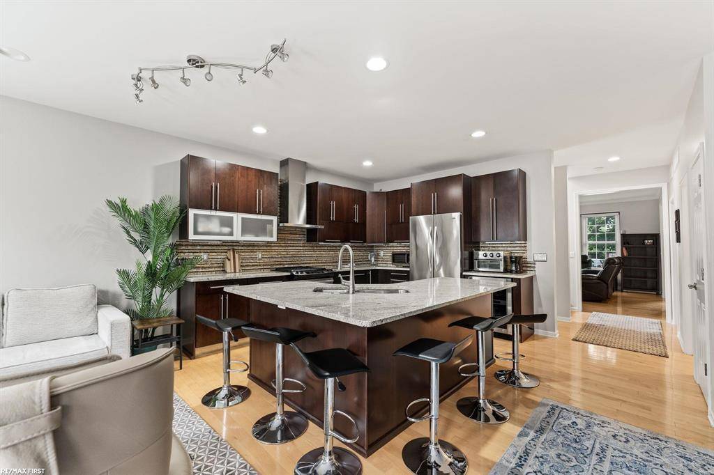 Royal Oak, MI 48067,209 Stonebrooke Court