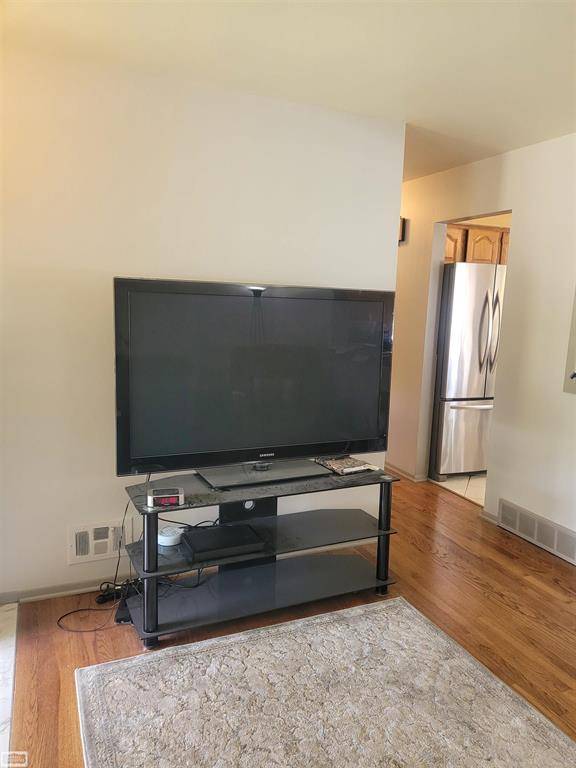 Warren, MI 48088,31707 Gloede Drive