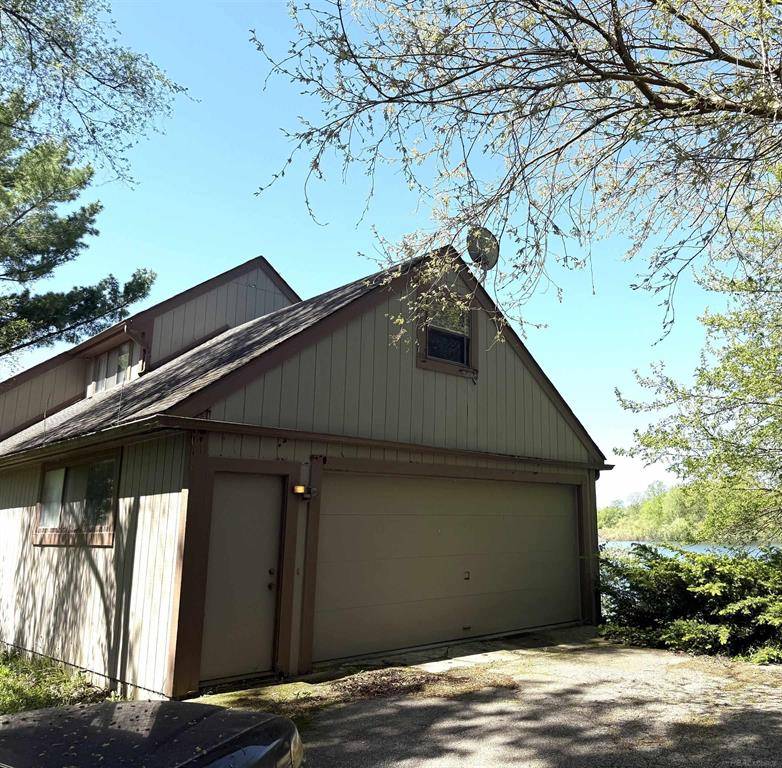Brighton, MI 48114,2656 Canfield Trl Street