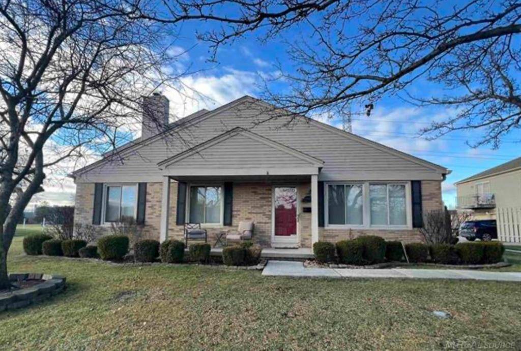 44418 Virginia Ct#93 Court, Clinton Twp, MI 48038
