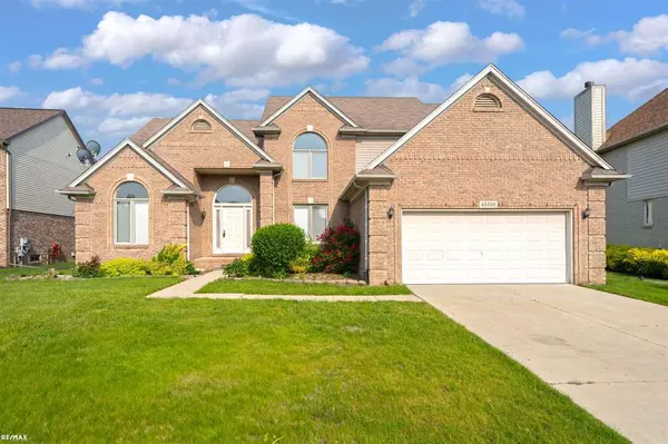 45259 Yorkshire Drive, Macomb Twp, MI 48044
