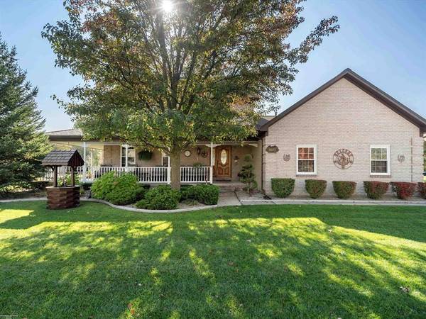 36672 Orchard Lake Drive,  New Baltimore,  MI 48047
