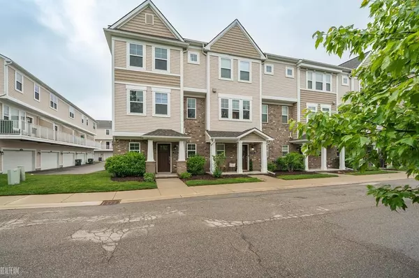 3722 E Madison Avenue, Orion Twp, MI 48359