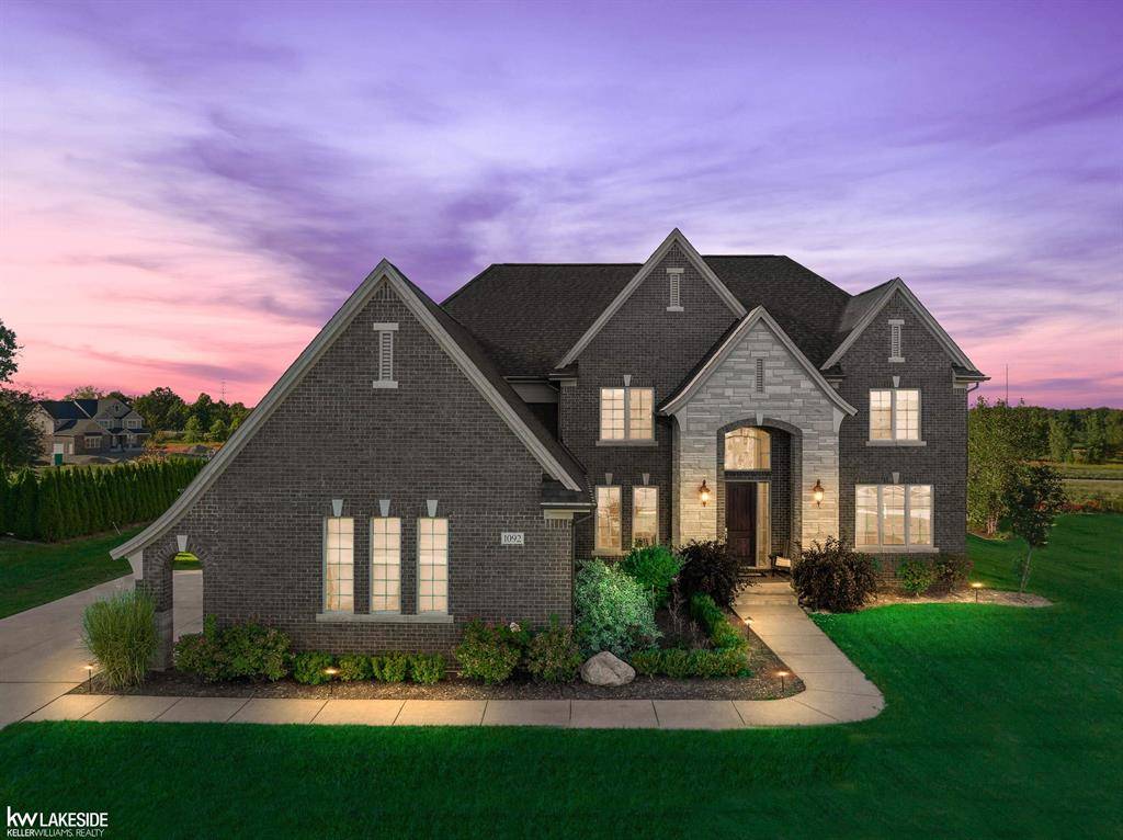 1092 Sheffield Park Lane, Oakland Twp, MI 48363