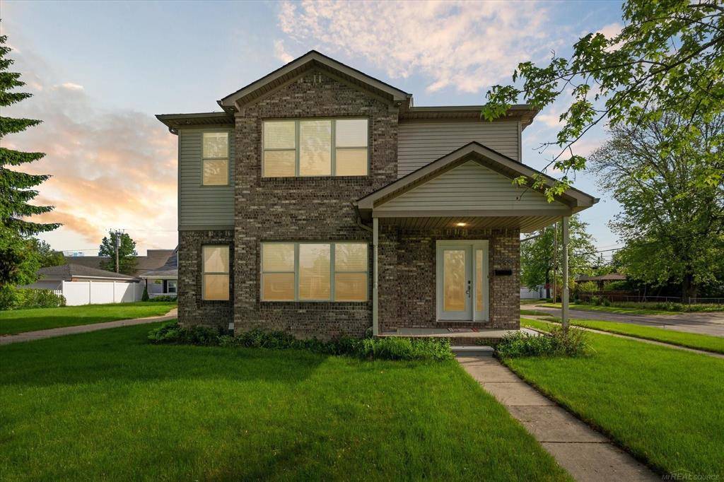 22439 Clairwood Street, St. Clair Shores, MI 48080