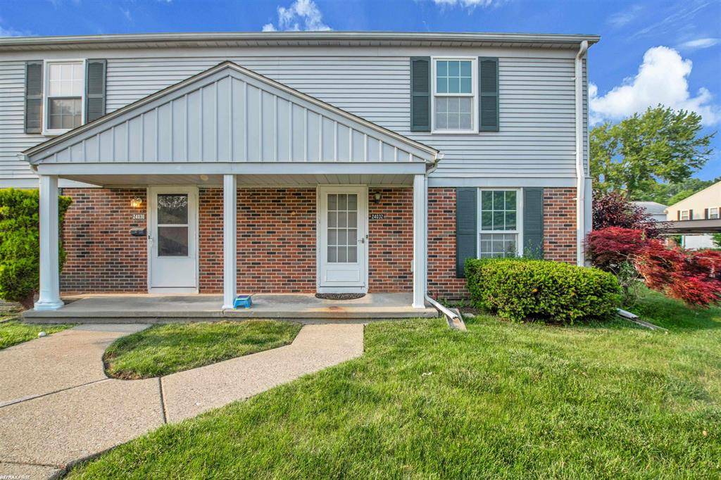 Clinton Twp, MI 48035,24032 Meadowbridge Street 9 /20