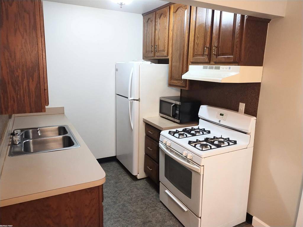Utica, MI 48317,45547 Kensington St Street