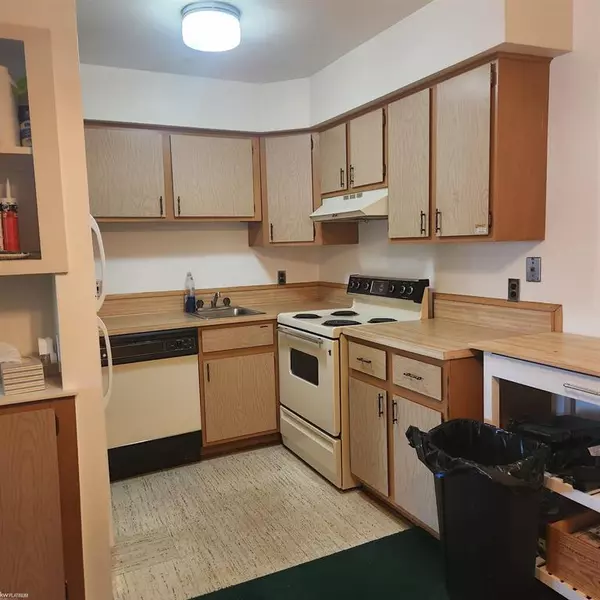 Warren, MI 48088,29273 Hayes E5 Road