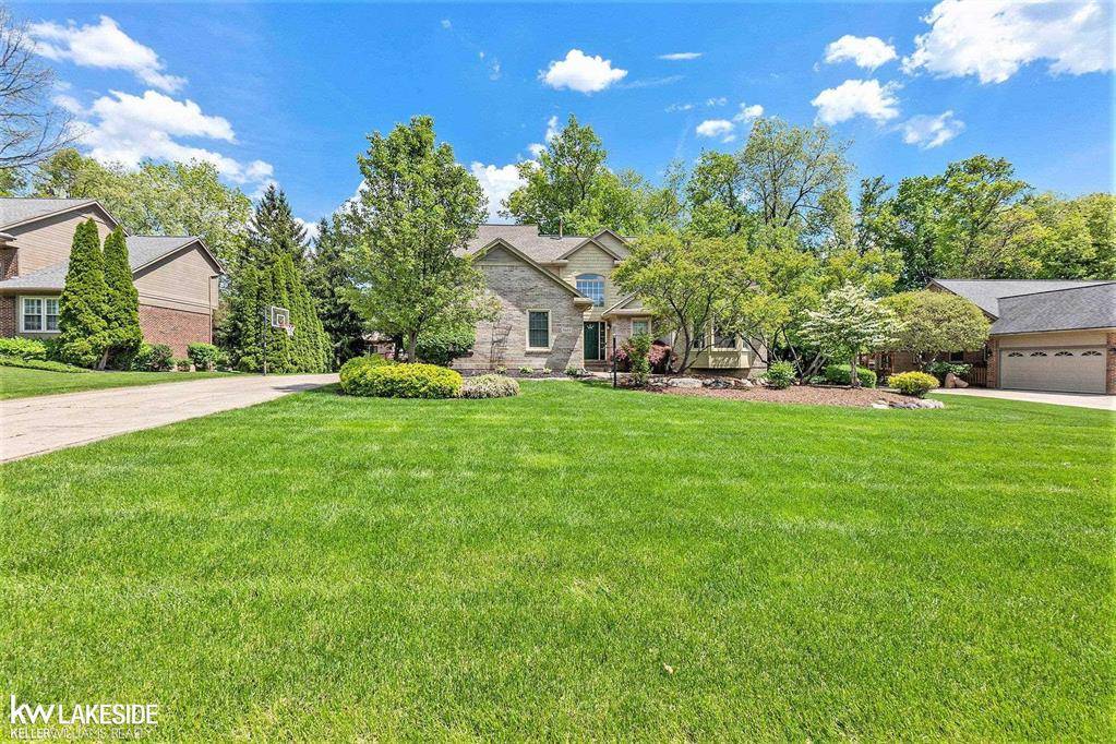 5620 Sheffield Drive, Independence Twp, MI 48346