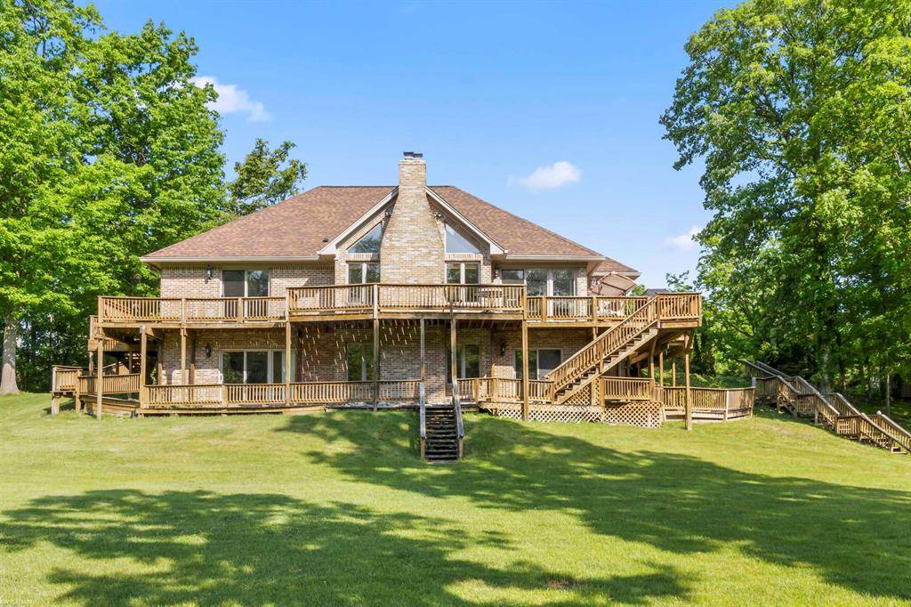 6767 Puttygut Road, East China Twp, MI 48054