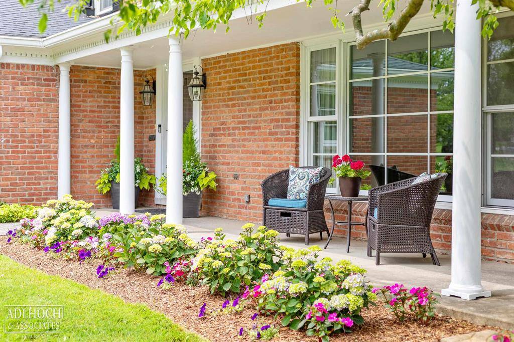 Grosse Pointe Park, MI 48230,15345 Windmill Pointe Drive