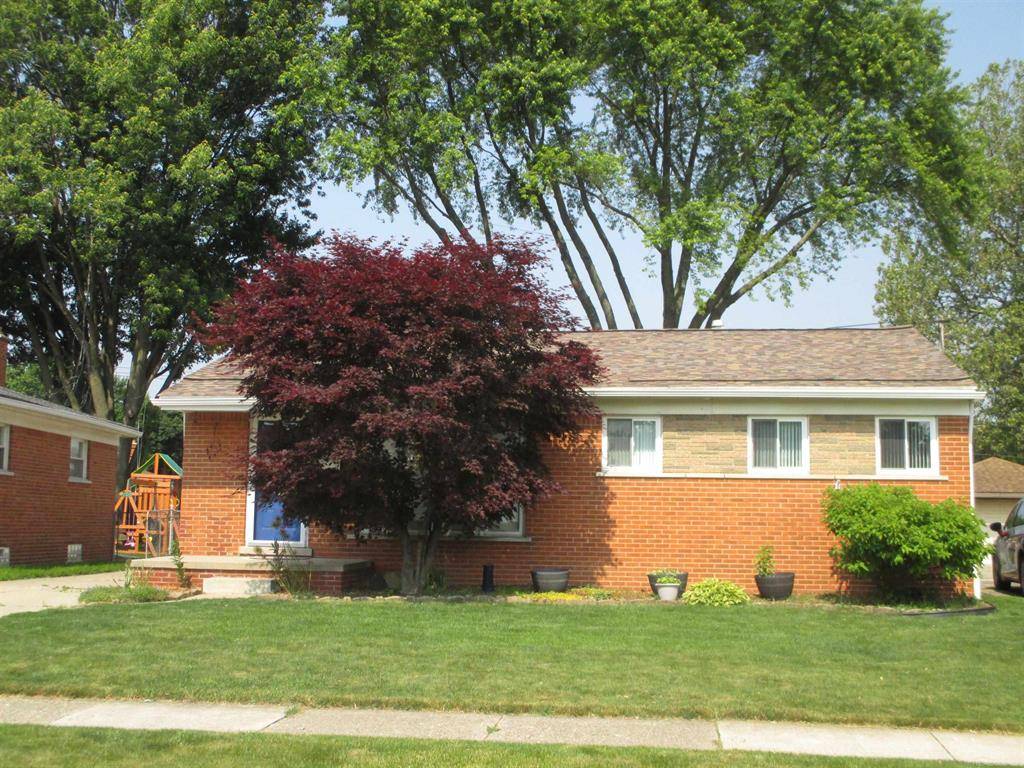 31375 W Wind Drive, Fraser, MI 48026