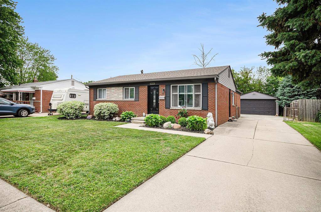 34147 Whittaker Street, Clinton Twp, MI 48035