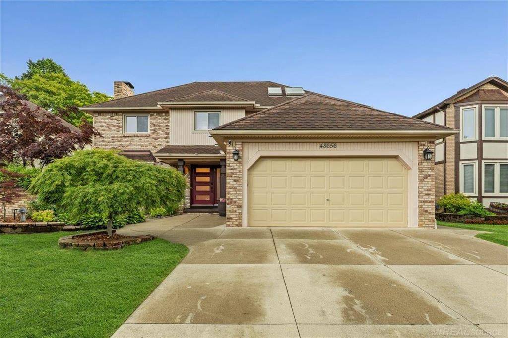 48656 Presidential Drive, Macomb Twp, MI 48044