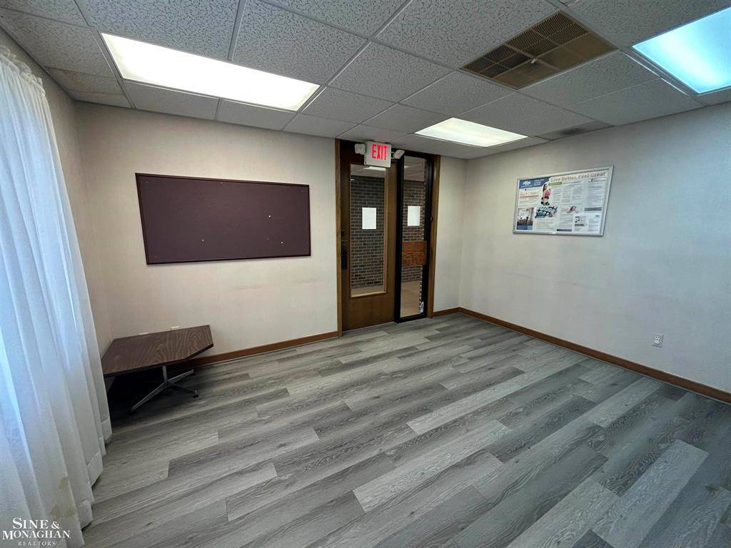 Roseville, MI 48066,25650 Kelly Road 10