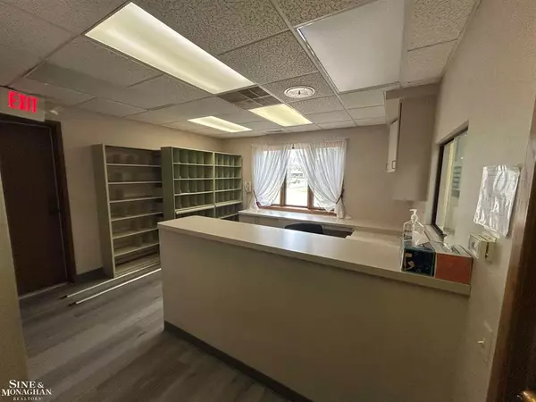 Roseville, MI 48066,25650 Kelly Road 10