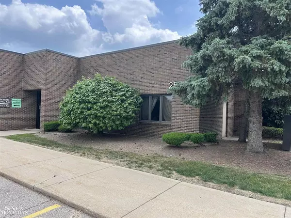 25650 Kelly Road 10, Roseville, MI 48066