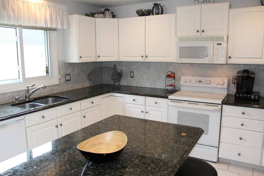 Shelby Twp, MI 48315,54640 Burlington Drive