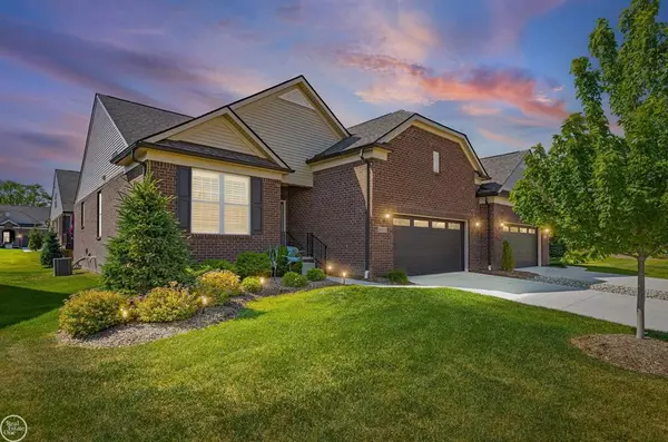 40625 Tulip TerraceE, Clinton Twp, MI 48036