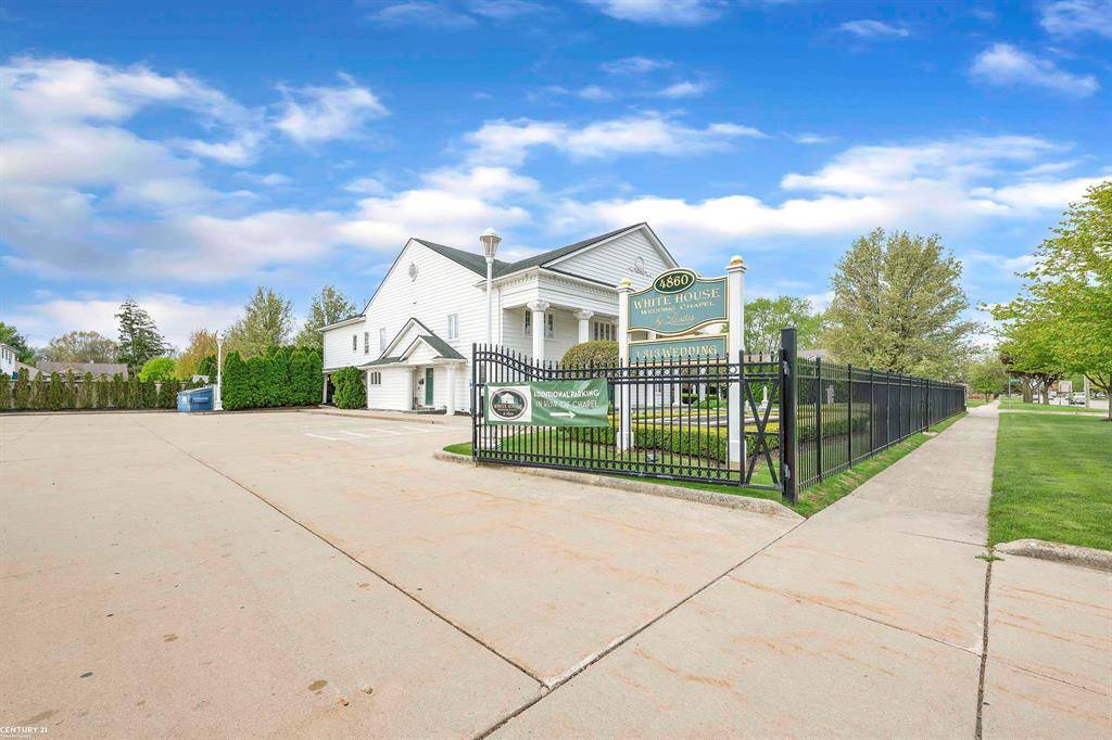 Warren, MI 48092,4860 E 13 Mile Road