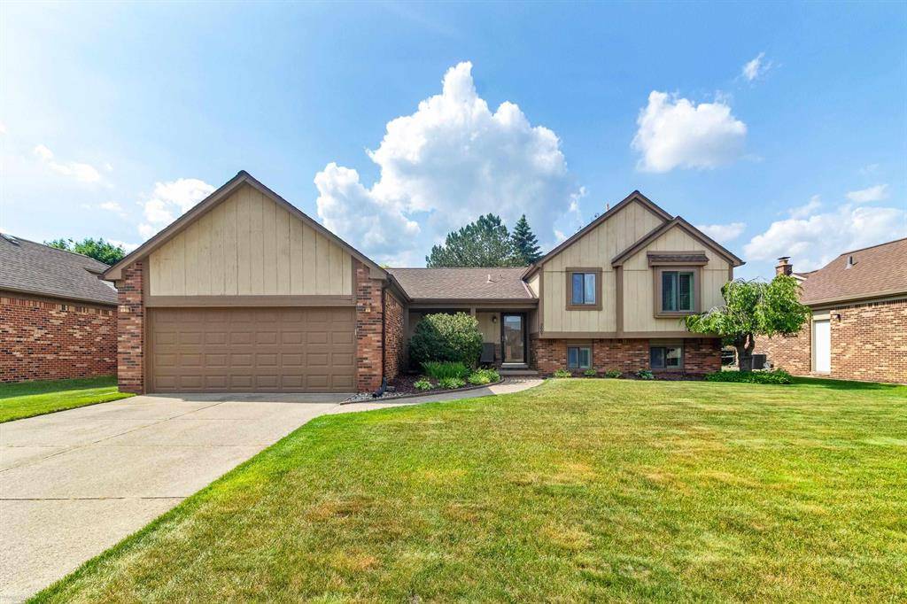 3667 Alderdale Drive, Sterling Heights, MI 48310