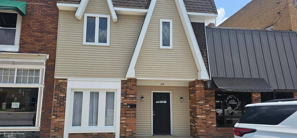124 N Almont Avenue, Imlay City, MI 48443