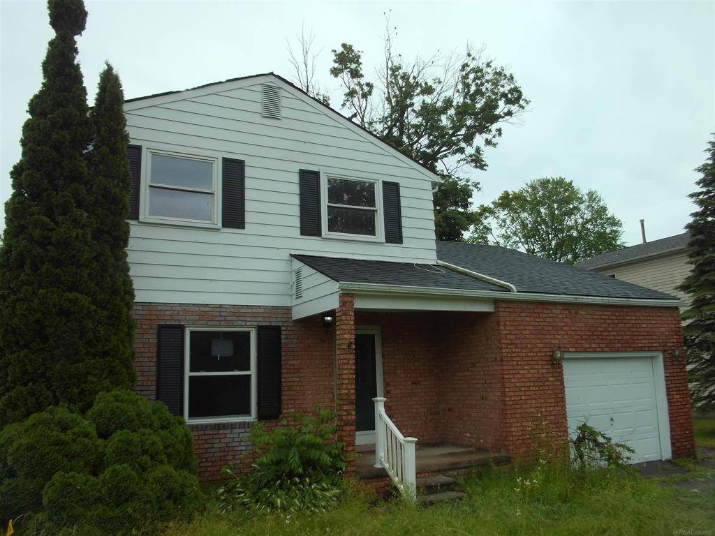 38014 Mallast Street, Harrison Twp, MI 48045