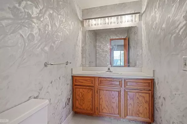 Macomb Twp, MI 48044,15313 Huntcliff Drive