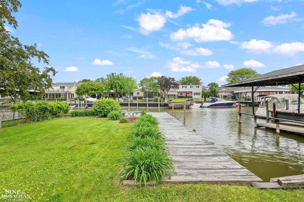 St. Clair Shores, MI 48081,22511 Ardmore Park