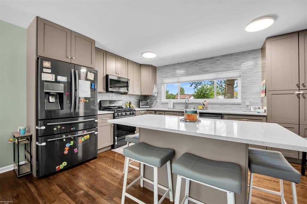 Sterling Heights, MI 48310,2166 Koper Drive