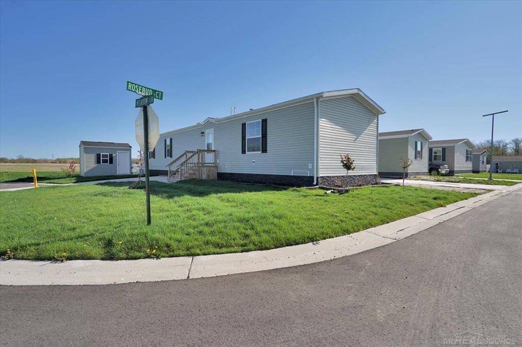 260 Meadow Lane, Port Huron Twp, MI 48060