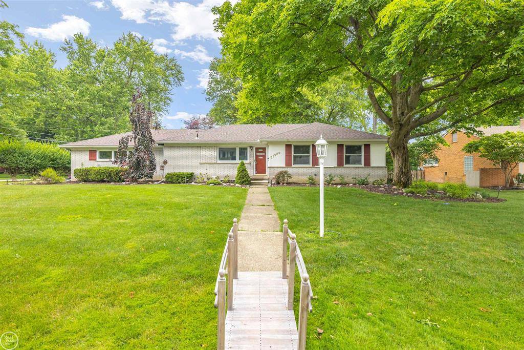 31980 Inglewood Drive, Beverly Hills Vlg, MI 48025