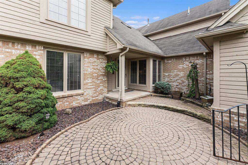 Macomb Twp, MI 48042,16881 Coral Lane
